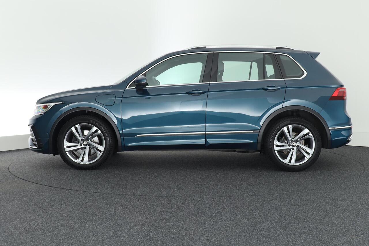 Volkswagen TIGUAN 1.4 TSI 245pk eHybrid 2x R-Line Trekhaak Stoelverwarming Virtual Cockpit Navigatie