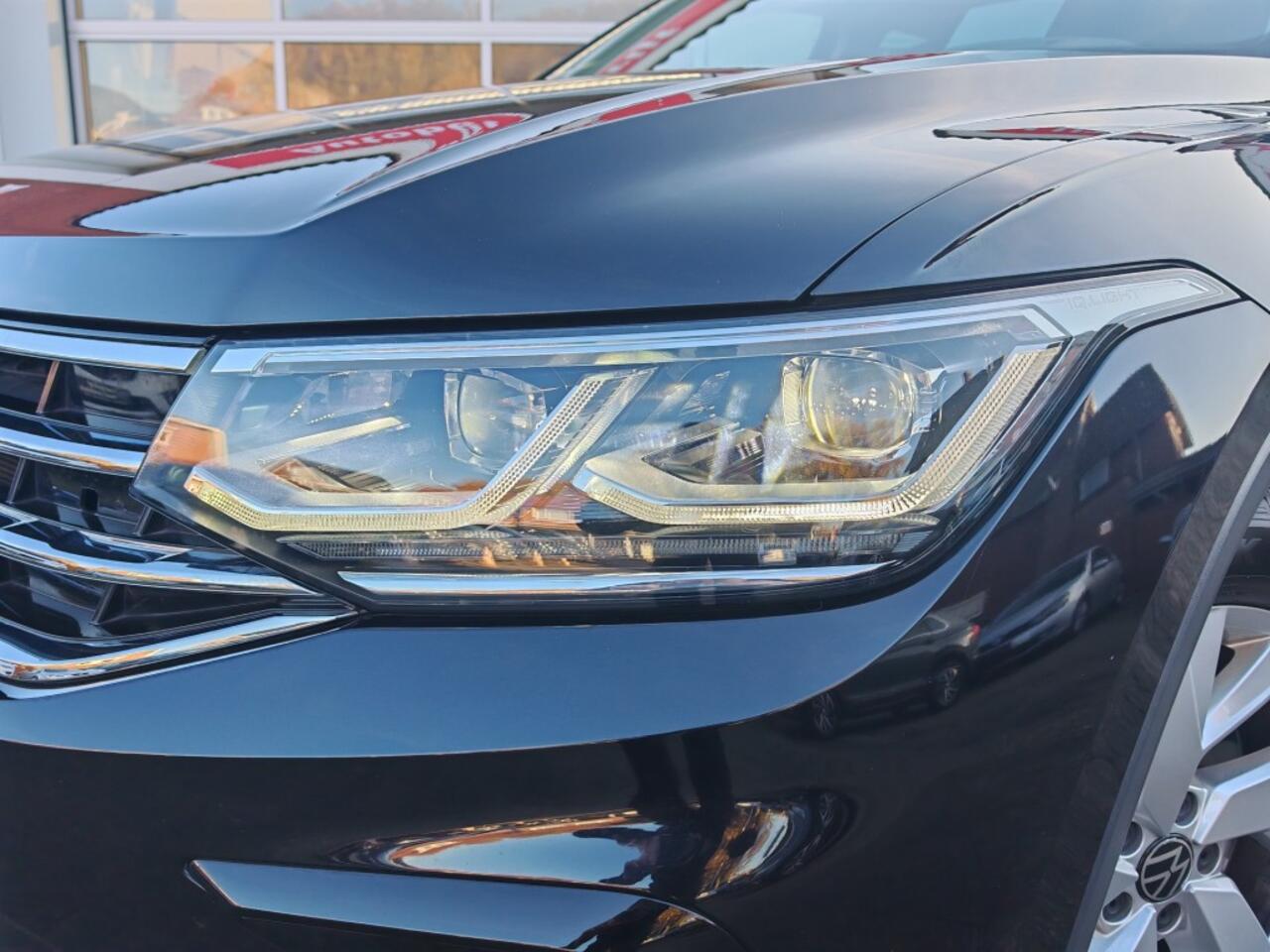 Volkswagen TIGUAN 1.4TSI eHybrid 245PK Elegance IQ-Light Virtual Camera ACC Trekhaak Navi