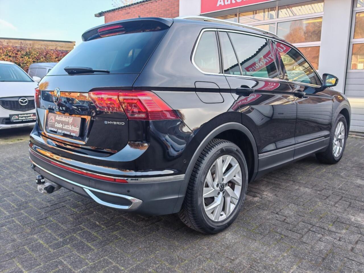 Volkswagen TIGUAN 1.4TSI eHybrid 245PK Elegance IQ-Light Virtual Camera ACC Trekhaak Navi