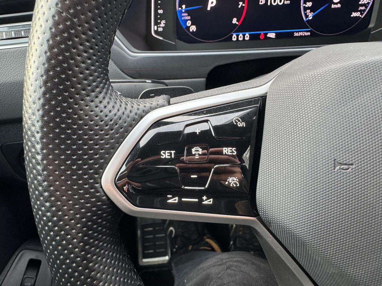 Volkswagen TIGUAN 1.5 TSI 2X R-Line CARPLAY/SIDE ASSIST/ACC/NAVI