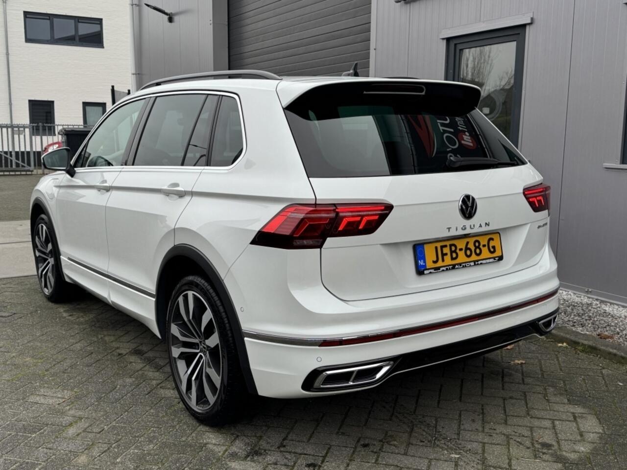 Volkswagen TIGUAN 1.4 TSI eHy R-Line Led 20inch sfeerverlichting Vol
