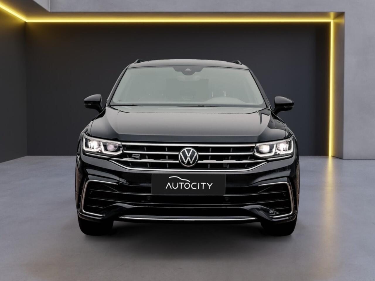 Volkswagen TIGUAN 1.4 TSI R-Line eHybrid Pano l Keyless l Camera