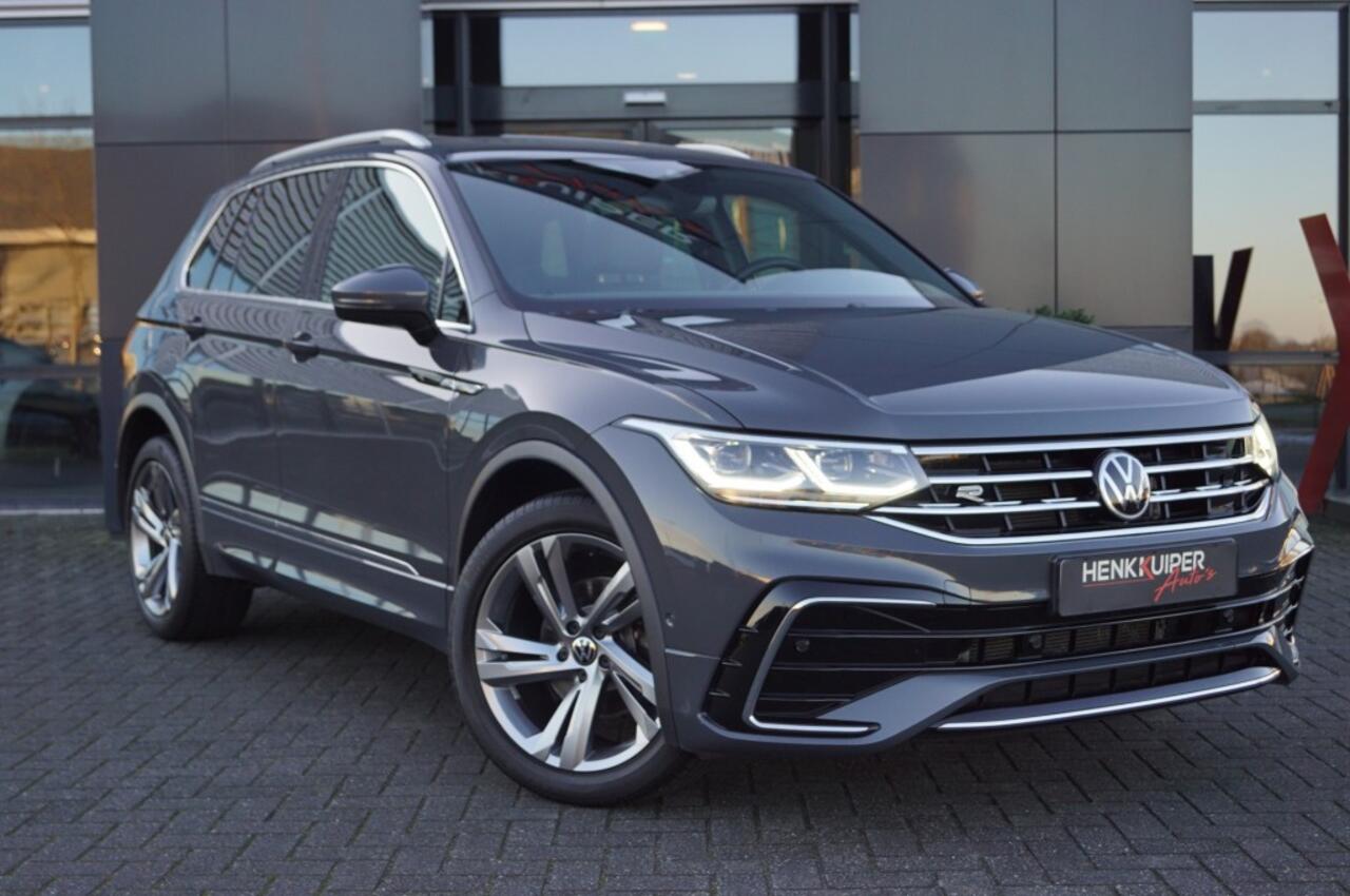 Volkswagen TIGUAN 1.5 TSI DSG R-Line / Leer /elekt. stoelen/ Panodak / IQ Led Matrix / Camera/ App-Connect