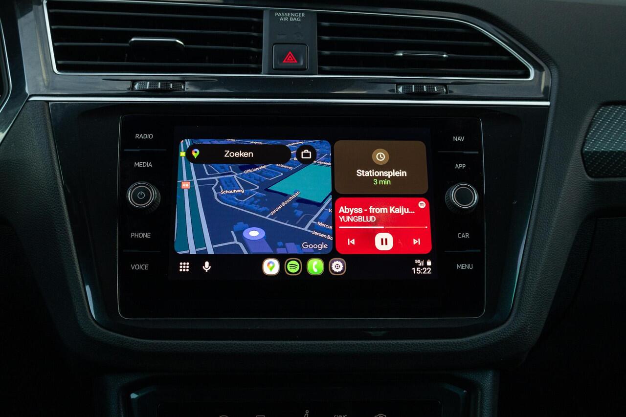Volkswagen TIGUAN 1.4 TSI R-LINE IQ-LIGHTS|TREKHAAK|AUTOPARK|PlugIn|Carplay/android
