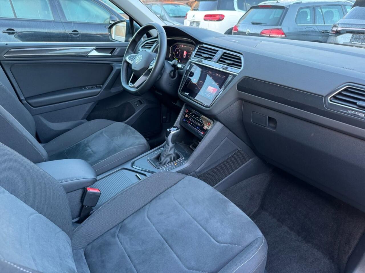 Volkswagen TIGUAN 1.4TSI eHybrid 245PK Elegance IQ-Light Virtual Camera ACC Trekhaak Navi