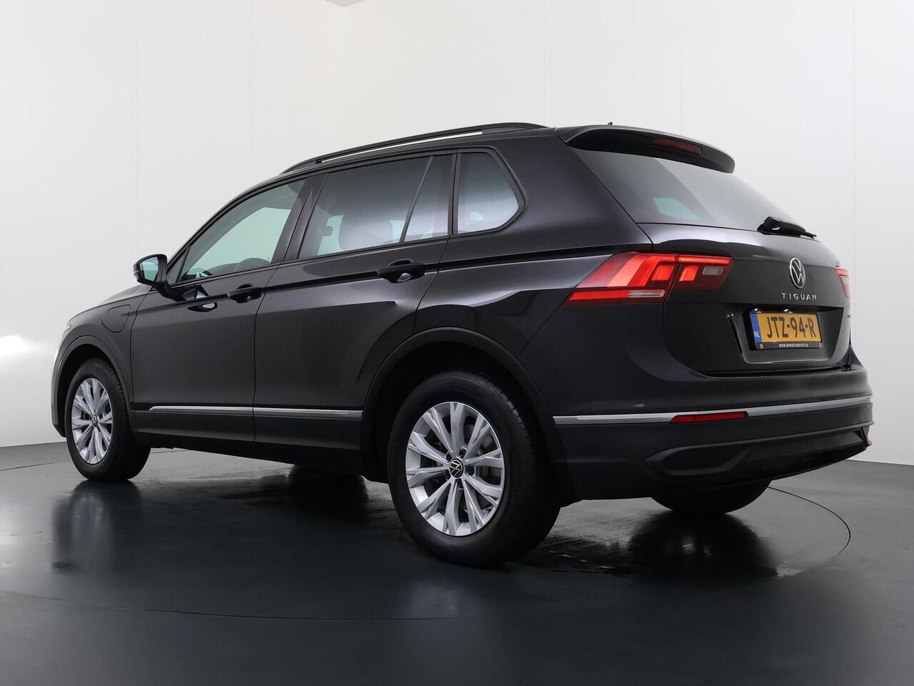 Volkswagen TIGUAN 1.4 TSI eHybrid VAN ¤29.900,- NU VOOR SLECHTS ¤26.877,- Uw LENTEVOORDEEL ¤3.023,- |PHEV| ELEK. ACHTERKLEP| DIGITAL DASH| ADAPTIVE CRUISE| RIJKLAAR INCL. 12 MND BOVAG GARANTIE