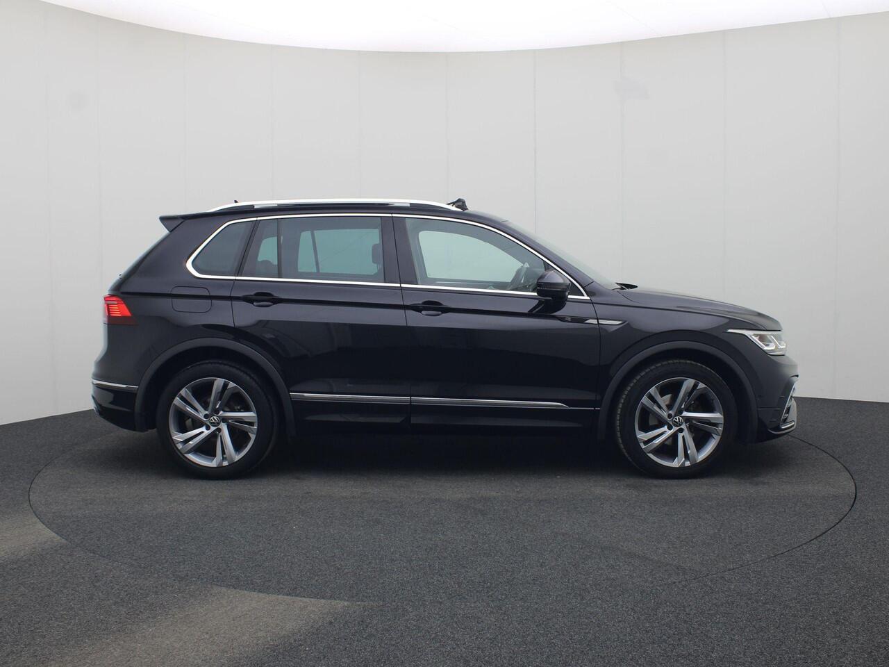 Volkswagen TIGUAN 1.5TSI/150PK R-Line DSG · Panoramadak · Navigatie · Camera + Parkeersensoren · Stoelverwarming ·