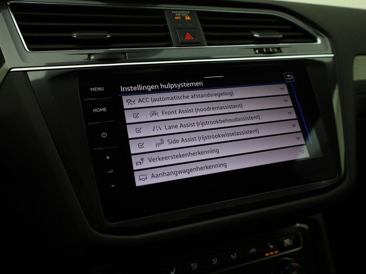 Volkswagen TIGUAN Allspace 1.5TSI/150PK DSG Comfortline Business · Panoramadak · Trekhaak · Camera · Apple/Android Car Play · Navigatie