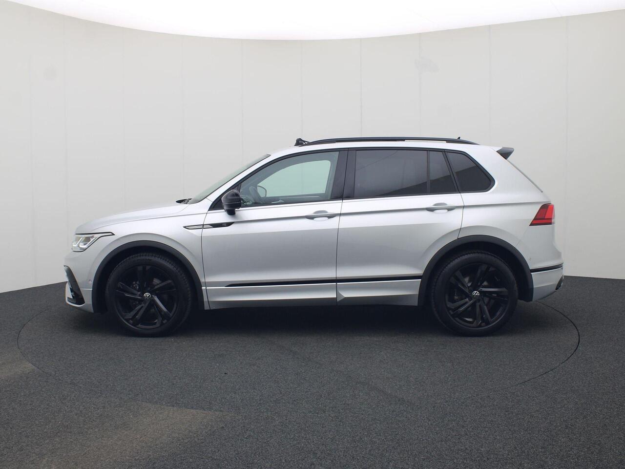 Volkswagen TIGUAN 1.5TSI/150PK R Line Black Style DSG · Panoramadak · Trekhaak · Apple/Android Car Play · Stoelverwarming ·