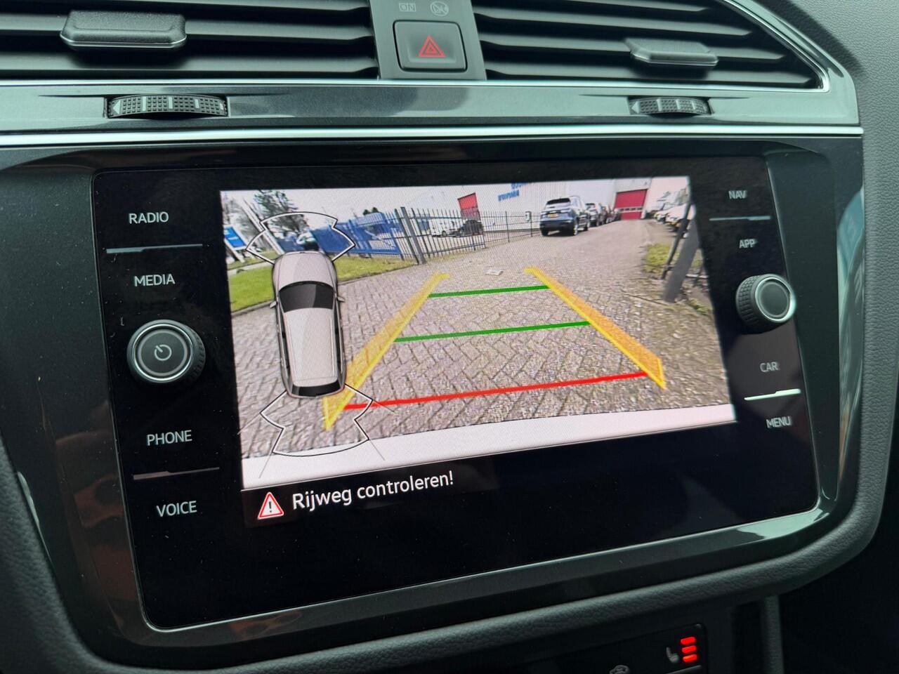 Volkswagen TIGUAN 1.5 TSI R-Line 2X CARPLAY/NAVI/KEYLESSS