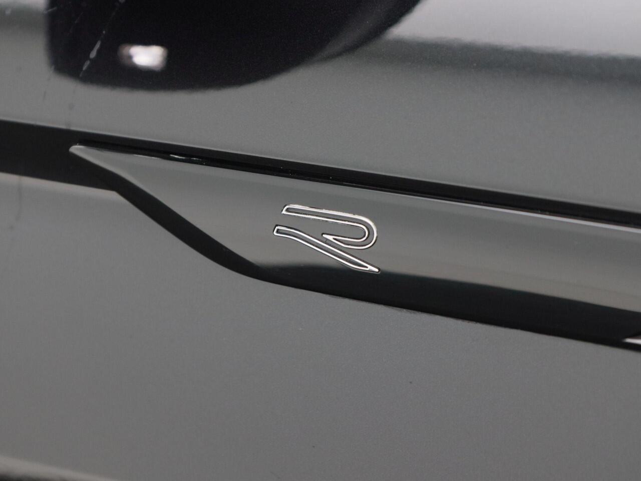 Volkswagen TIGUAN 1.5 TSi 150 Pk Automaat R-Line Business+ | Adaptive Cruise | Stoelverwarming | Full LED | Navigatie | 19 Inch | 67.903 Km!!