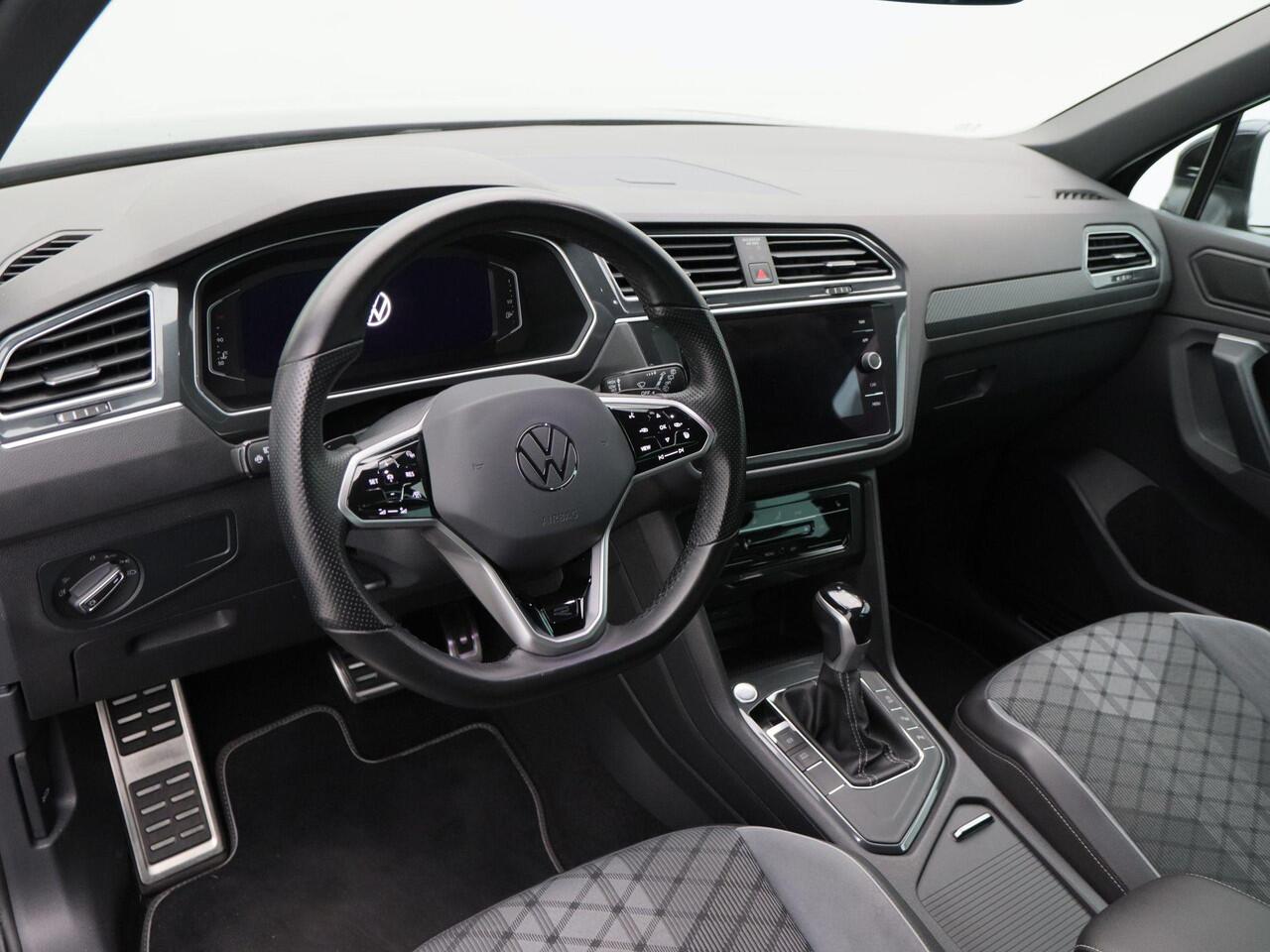 Volkswagen TIGUAN 1.5 TSi 150 Pk Automaat R-Line Business+ | Adaptive Cruise | Stoelverwarming | Full LED | Navigatie | 19 Inch | 67.903 Km!!