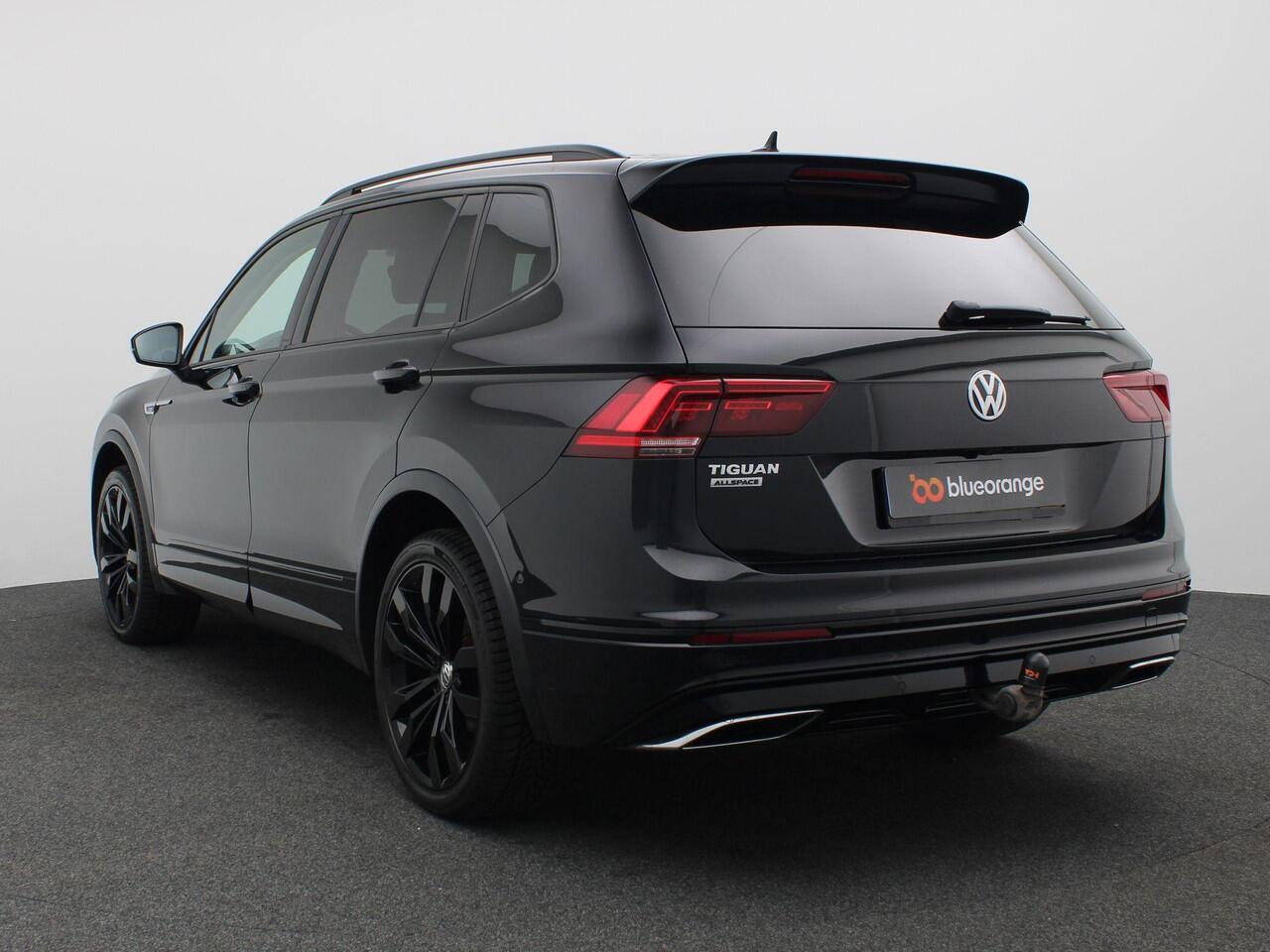Volkswagen TIGUAN Allspace 1.5 TSI Highline Business R 7p. 150PK DSG R-line, Trekhaak, 20", Black Style, Head-Up Display, Achteruitrijcamera, Alarm, Keyless