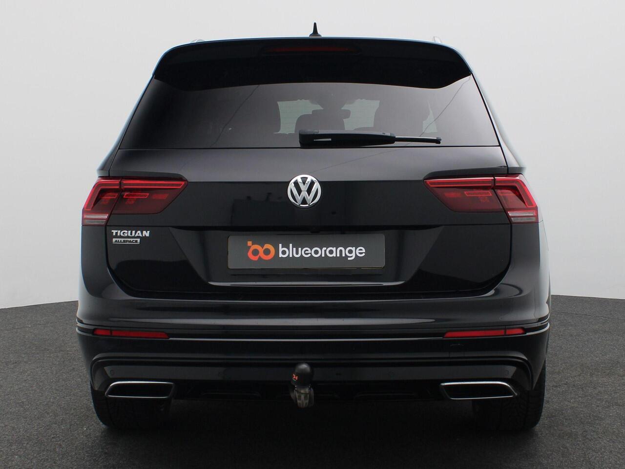 Volkswagen TIGUAN Allspace 1.5 TSI Highline Business R 7p. 150PK DSG R-line, Trekhaak, 20", Black Style, Head-Up Display, Achteruitrijcamera, Alarm, Keyless