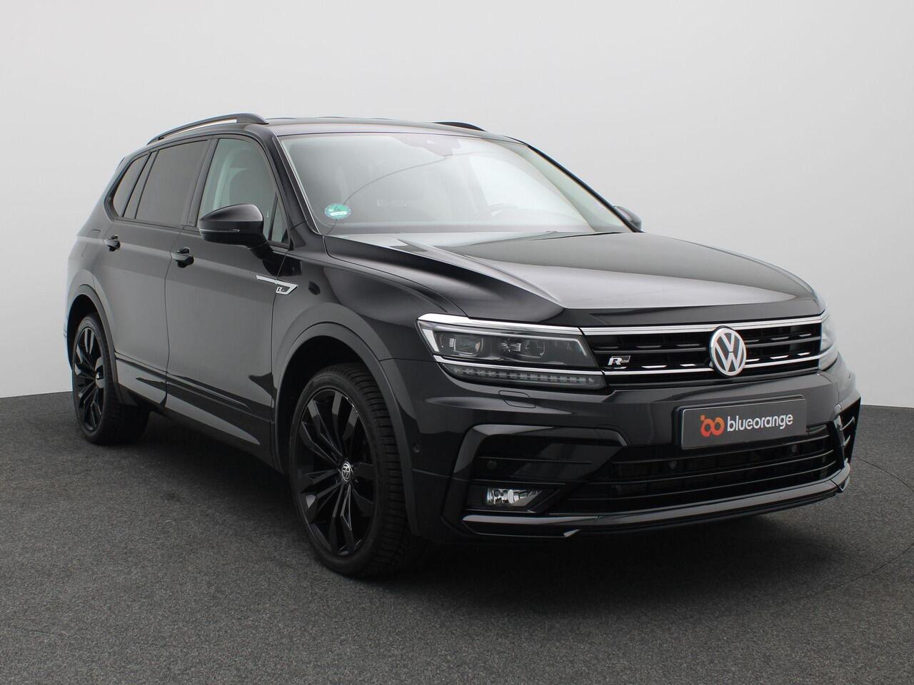 Volkswagen TIGUAN Allspace 1.5 TSI Highline Business R 7p. 150PK DSG R-line, Trekhaak, 20", Black Style, Head-Up Display, Achteruitrijcamera, Alarm, Keyless