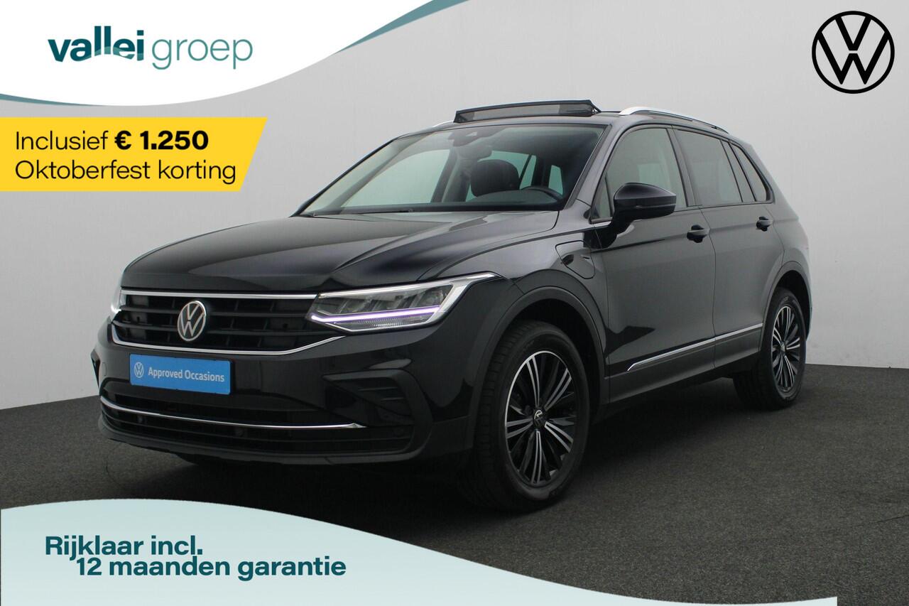 Volkswagen TIGUAN 1.4 TSI 245 pk DSG eHybrid Active Business | Panoramadak | Adaptief onderstel | Stuur-/stoelverwarming | Adaptive Cruise |