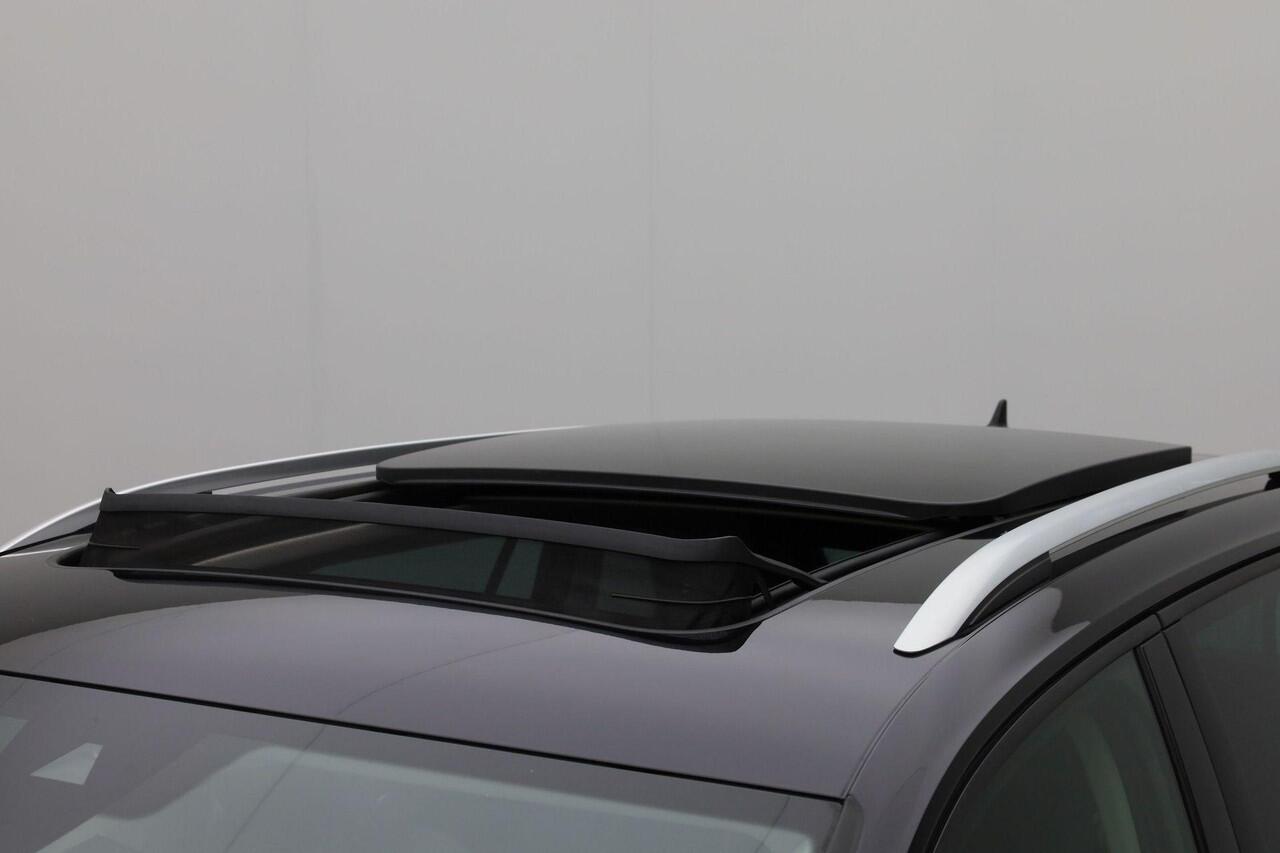 Volkswagen TIGUAN 1.4 TSI 245 pk DSG eHybrid Active Business | Panoramadak | Adaptief onderstel | Stuur-/stoelverwarming | Adaptive Cruise |