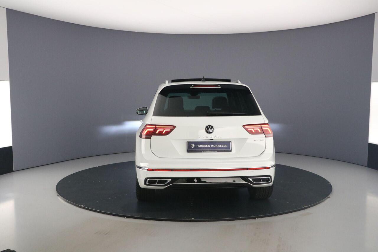 Volkswagen TIGUAN R-Line Business 1.4 TSI eHybrid 245pk DSG Automaat Panoramadak, LED matrix koplampen, Adaptive cruise control, Achteruitrijcamera, Elektrische achterklep, Navigatie