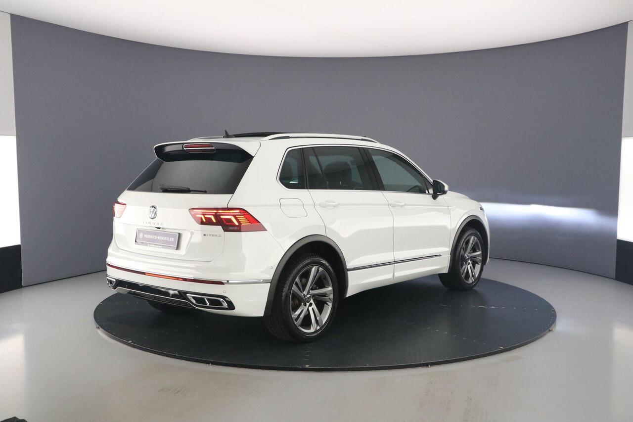Volkswagen TIGUAN R-Line Business 1.4 TSI eHybrid 245pk DSG Automaat Panoramadak, LED matrix koplampen, Adaptive cruise control, Achteruitrijcamera, Elektrische achterklep, Navigatie