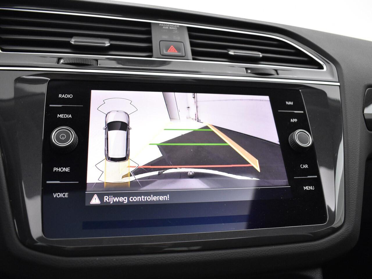 Volkswagen TIGUAN 1.4 Tsi 245pk DSG eHybrid Elegance · Panoramadak · Camera · Apple/Android Car Play · Elek. Trekhaak · Elek. Achterklep · 18'' Inch ·