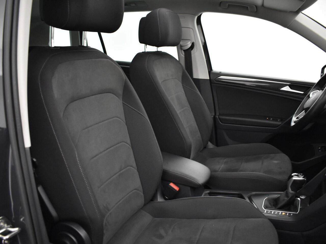 Volkswagen TIGUAN 1.4 Tsi 245pk DSG eHybrid Elegance · Panoramadak · Camera · Apple/Android Car Play · Elek. Trekhaak · Elek. Achterklep · 18'' Inch ·