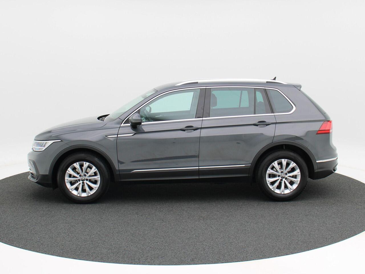 Volkswagen TIGUAN 1.5 TSi 150 Pk Automaat Life Business | Camera | Carplay | Elektrische Achterklep | Privacy Glass | Stoel Verwarming | Navigatiesysteem | 17 Inch