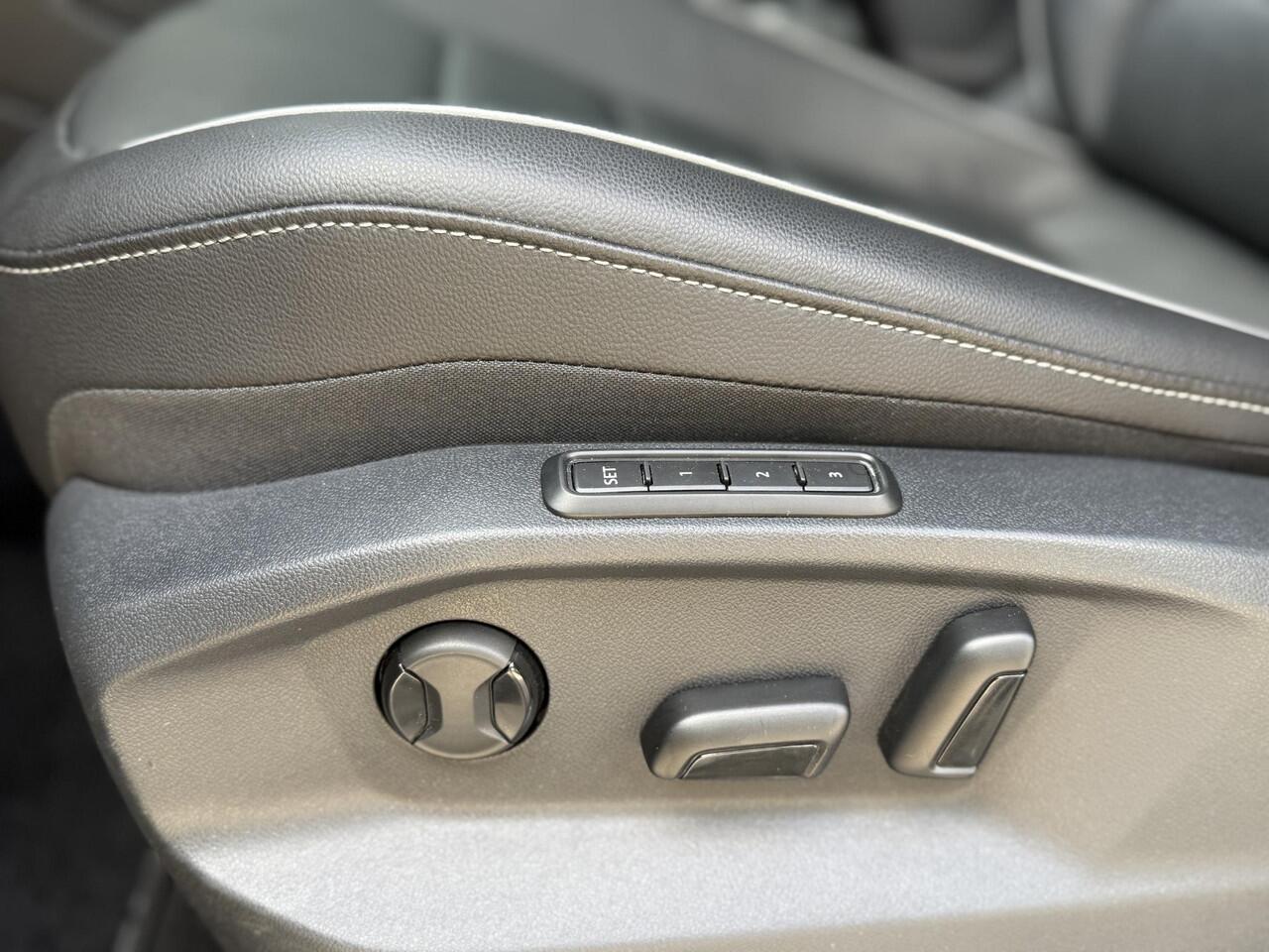 Volkswagen TIGUAN 1.4 TSI eHybrid R-Line Business+ SOH94%|Pano|Leer|Memory|360Cam|Trekhaak