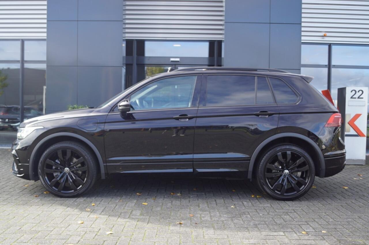 Volkswagen TIGUAN 1.4 e-Hybrid R-Line Black style 245pk/ Panodak /DCC / ACC /Navi Pro /Head-up/ 360 gr. Camera / AppConnect/ 20 inch LM