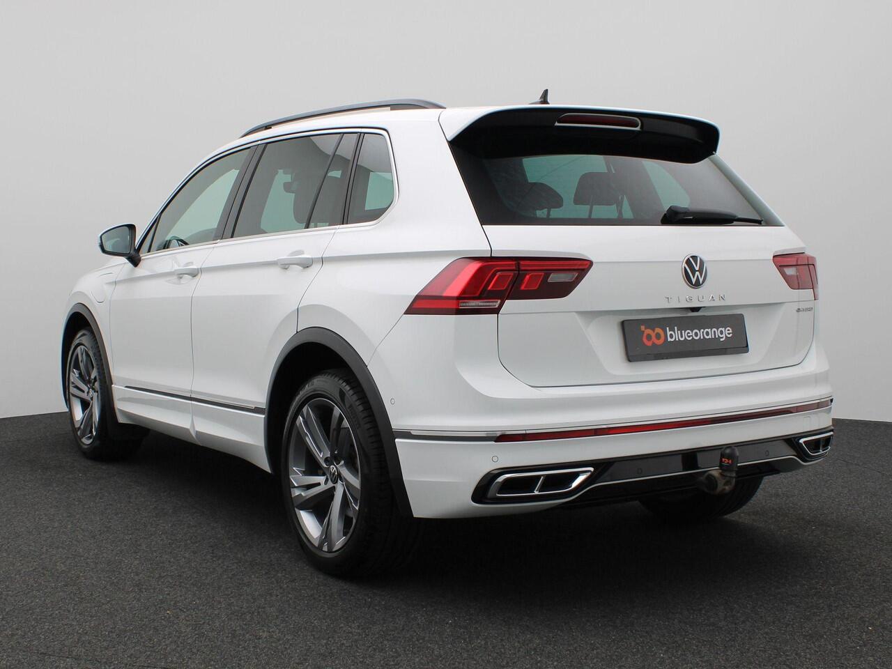 Volkswagen TIGUAN 1.4 TSI eHybrid R-Line Business+ 245PK DSG SOH 88%, Volleder, Memorystoel, Trekhaak, Stoel-Stuurverwarming, Achteruitrijcamera,