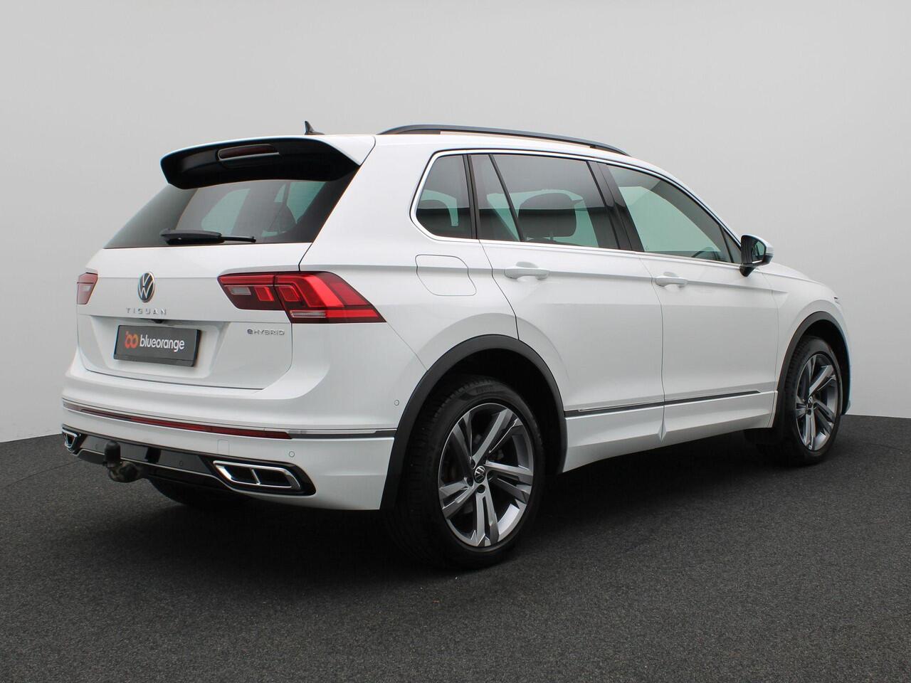 Volkswagen TIGUAN 1.4 TSI eHybrid R-Line Business+ 245PK DSG SOH 88%, Volleder, Memorystoel, Trekhaak, Stoel-Stuurverwarming, Achteruitrijcamera,