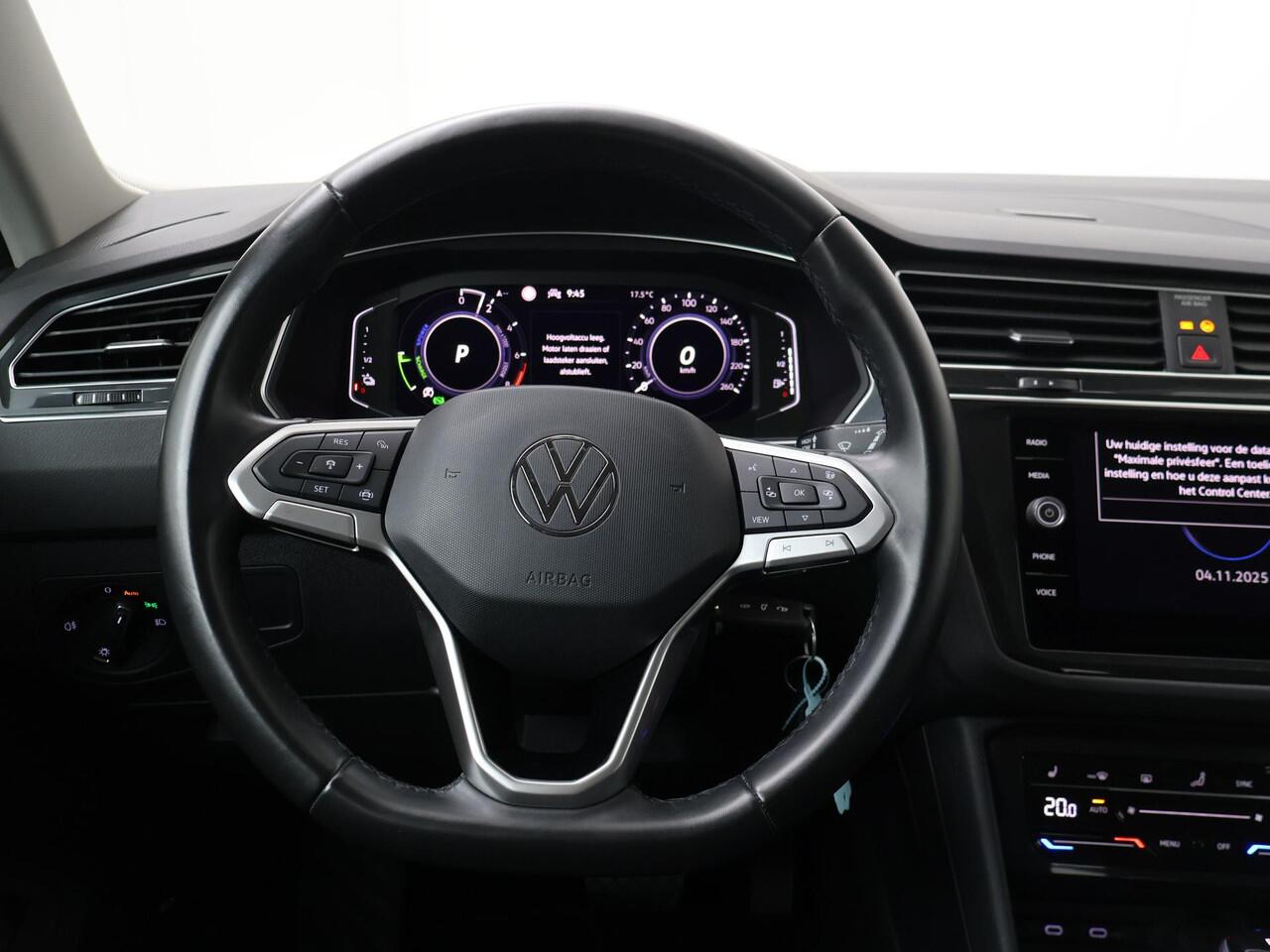 Volkswagen TIGUAN 1.4 TSI eHybrid Life | 245 PK | SoH 86% | Automaat | Climate Control | Adpative cruise control | Apple Carplay/Android Auto |