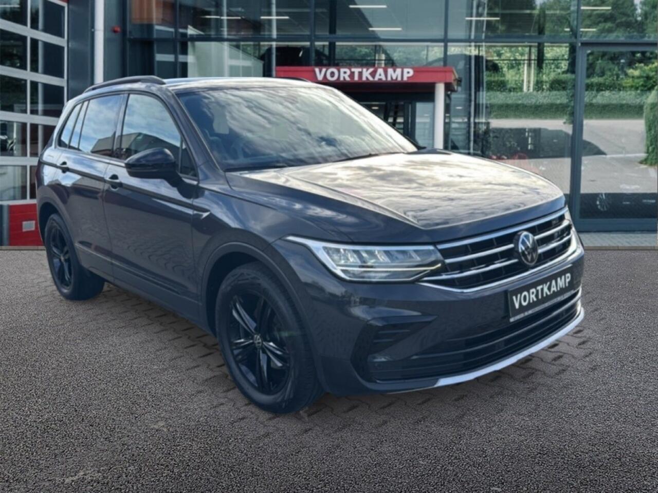 Volkswagen TIGUAN 2.0 TDI DSG LIFE URBAN SPORT TREKHAAK/PDC/ACC/E-KLEP/STOEL-STUURVERW