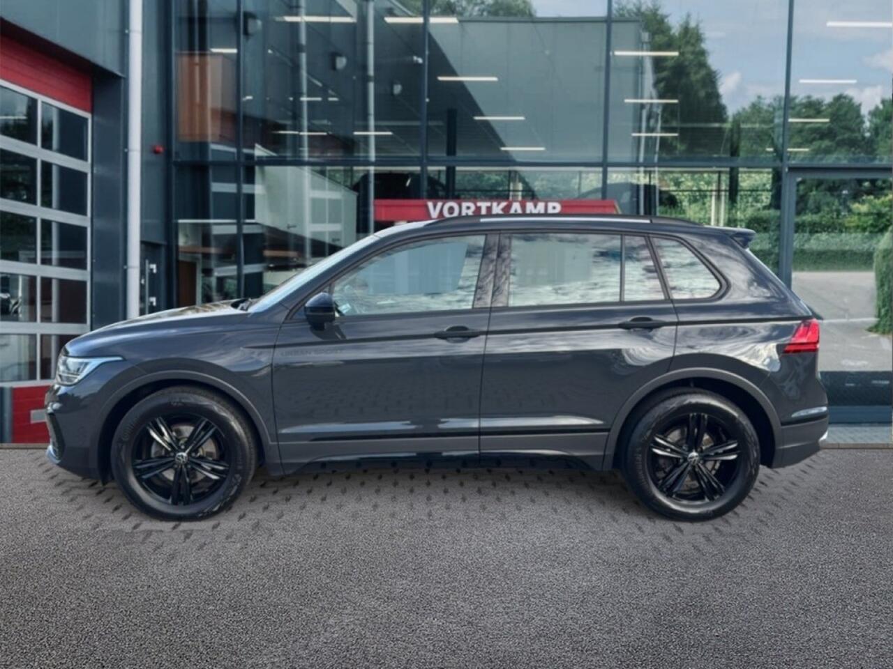Volkswagen TIGUAN 2.0 TDI DSG LIFE URBAN SPORT TREKHAAK/PDC/ACC/E-KLEP/STOEL-STUURVERW
