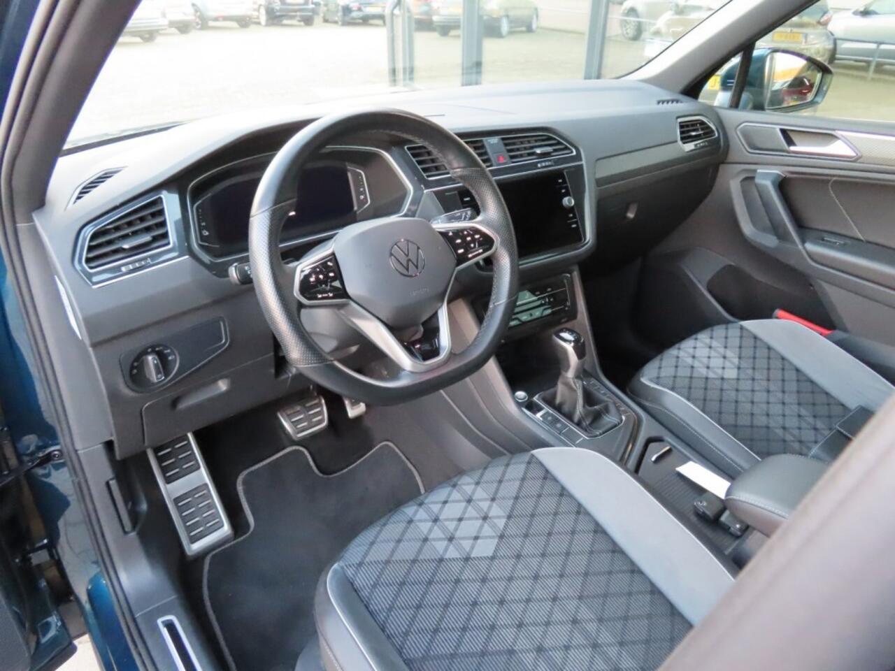 Volkswagen TIGUAN 1.4 TSI eHybrid R-Line Business+ Pano Trekhaak Led 2022