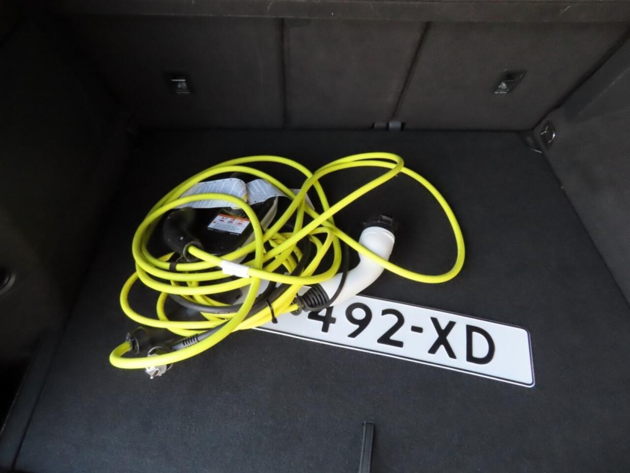 Volkswagen TIGUAN 1.4 TSI eHybrid R-Line Business+ Pano Trekhaak Led 2022