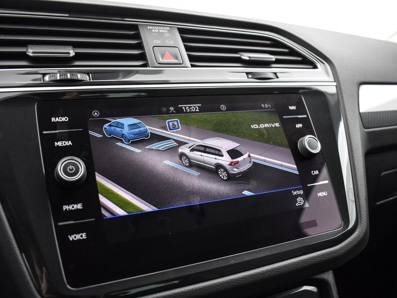 Volkswagen TIGUAN 1.5 TSI 150pk DSG Life Business · Apple/Android Car Play · P-Sensoren · Stoel&Stuurverwarming · Navigatie · 18'' Inch ·