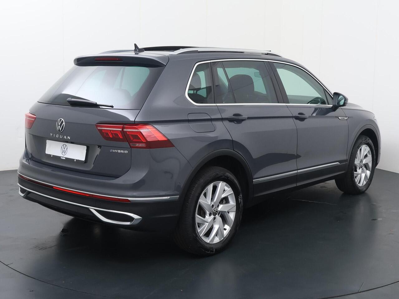 Volkswagen TIGUAN 1.4 TSI eHybrid Elegance | 245 PK | Panoramadak | Area view | Adaptive cruise control |