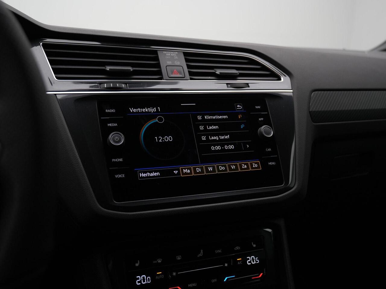 Volkswagen TIGUAN 1.4 TSI eHybrid 245 pk DSG R-Line Business+ | Panoramadak | Leder | Geheugenstoelen | Adaptief onderstel | Rondomzicht camera | IQ Light