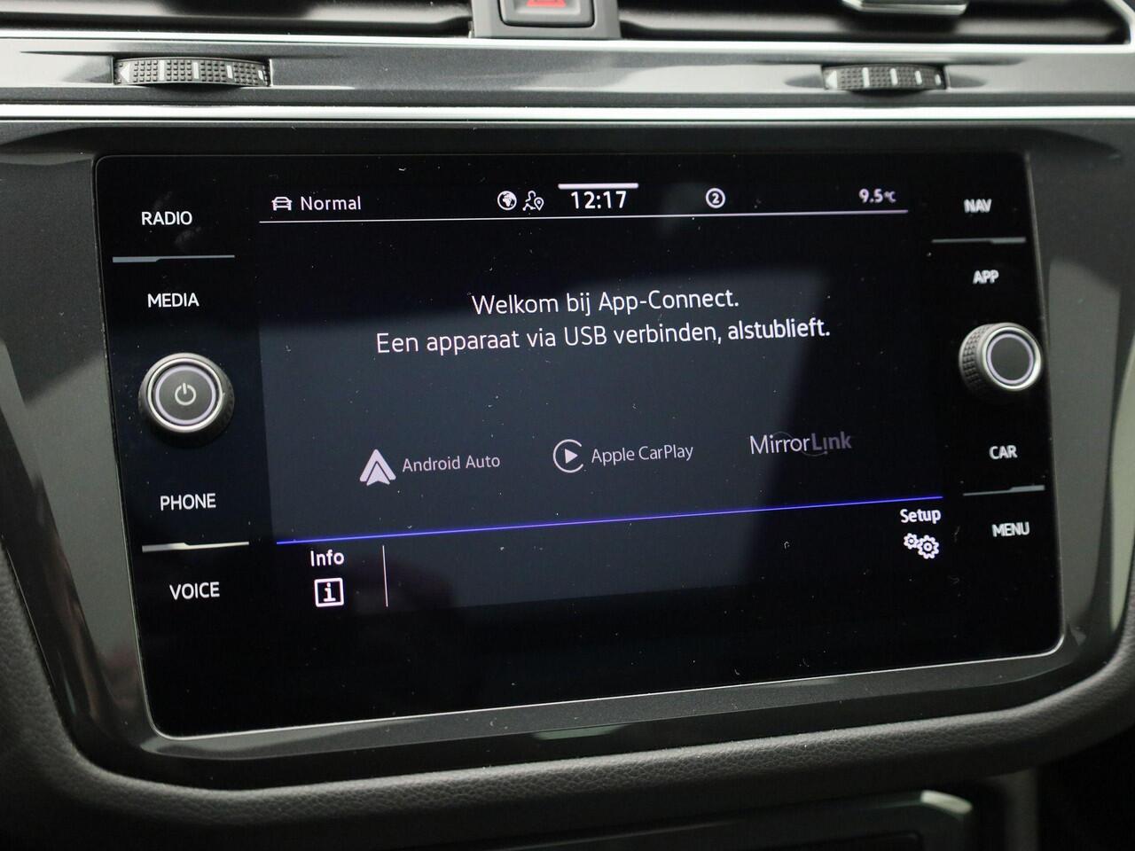 Volkswagen TIGUAN 1.4TSIeHybrid 180kW/245PK R-Line Business+ DSG · Panoramadak · Trekhaak · Camera + Parkeersensoren