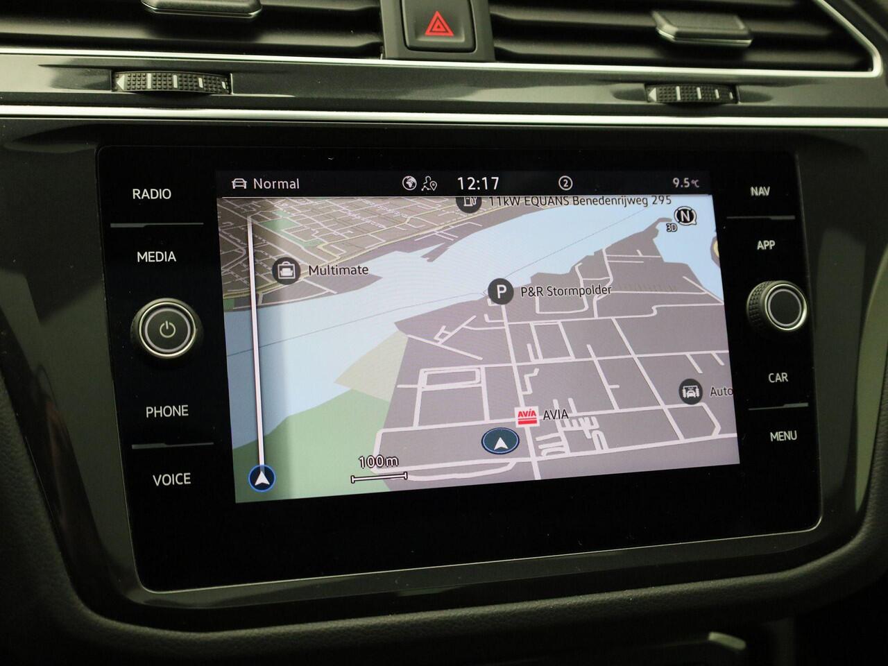 Volkswagen TIGUAN 1.4TSIeHybrid 180kW/245PK R-Line Business+ DSG · Panoramadak · Trekhaak · Camera + Parkeersensoren