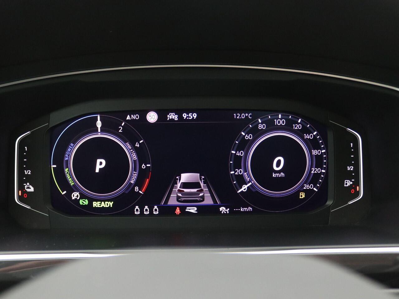 Volkswagen TIGUAN 1.4 TSI eHybrid R-Line Business+ 245PK DSG Pano-Schuifdak, 91% SOH, Elektr. Achterklep, Keyless, Achteruitrijcamera, Stoel-Stuurverwarming, Side Assist, 19" LM Velgen