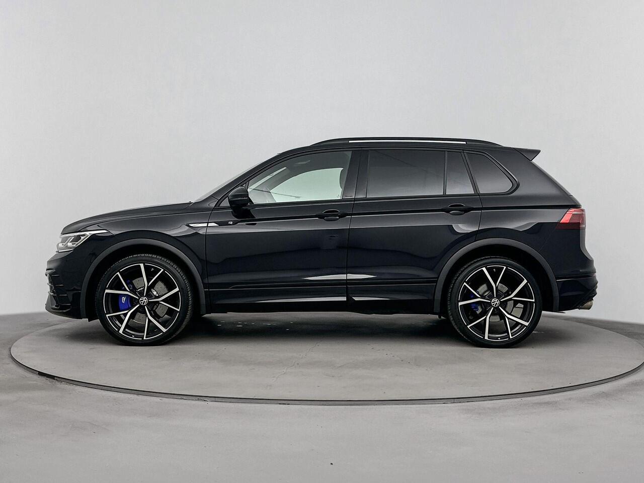 Volkswagen TIGUAN 2.0 TSI R 75 Edition 4Motion 320PK | Akrapovic | Schuif-/Kanteldak | Trekhaak | Harman Kardon | 360 Camera | Volleder Interieur | Memoryseats | Apple CarPlay & Android Auto