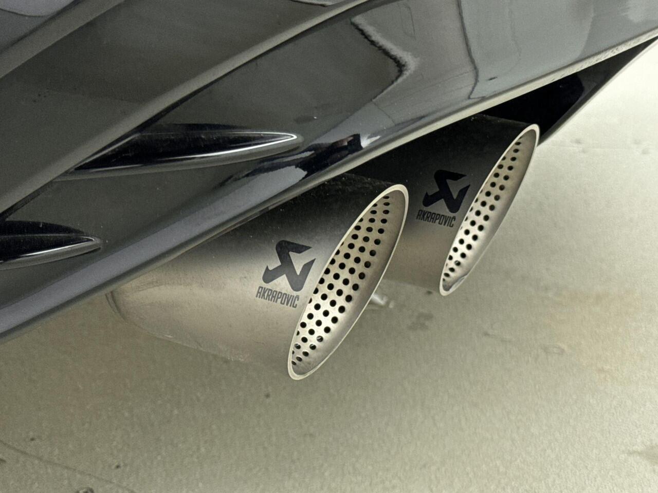 Volkswagen TIGUAN 2.0 TSI R 75 Edition 4Motion 320PK | Akrapovic | Schuif-/Kanteldak | Trekhaak | Harman Kardon | 360 Camera | Volleder Interieur | Memoryseats | Apple CarPlay & Android Auto