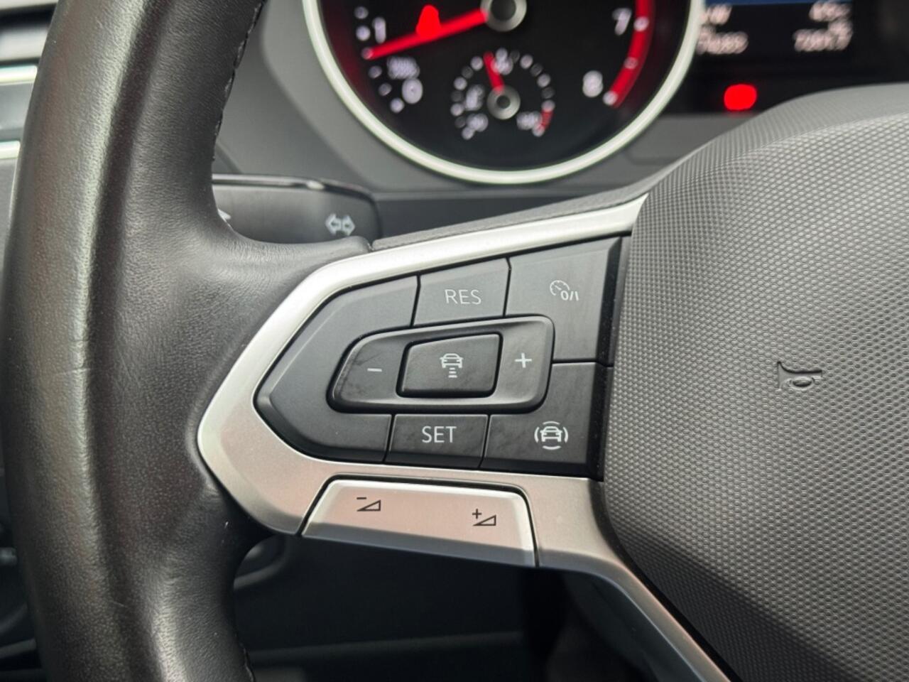 Volkswagen TIGUAN 1.5 TSI ACT. 150PK NW.MODEL LED NAVI CARPLAY AIRCO LMV PDC