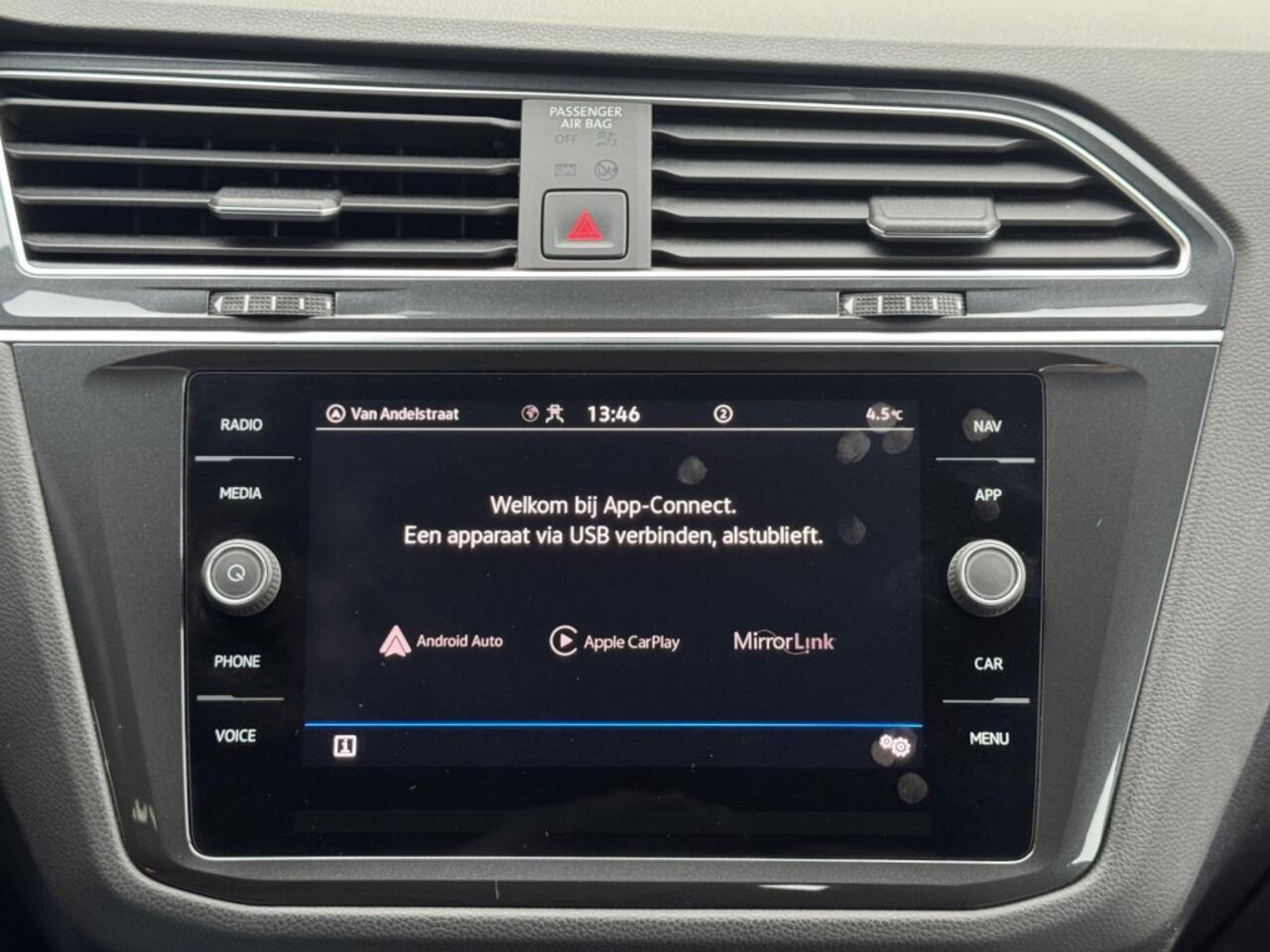 Volkswagen TIGUAN 1.5 TSI ACT. 150PK NW.MODEL LED NAVI CARPLAY AIRCO LMV PDC