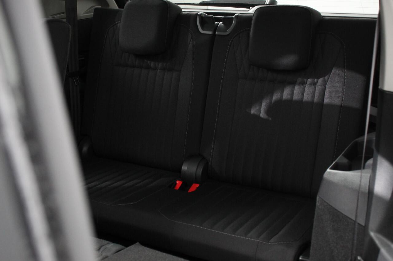 Volkswagen TIGUAN Allspace 1.5 TSI 150pk DSG Life 7p. | Navigatie | Climate Control | Trekhaak afneembaar | Electrisch bedienbare achterklep | Adaptive Cruise Control | Extra Getint Glas