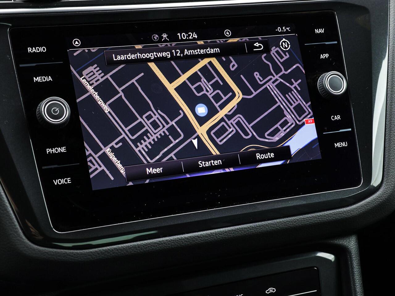 Volkswagen TIGUAN 1.5 TSI 150pk DSG R-Line · Apple/Android Car Play · Navigatie · P-Sensoren · Elek. Trekhaak · 19'' Inch ·