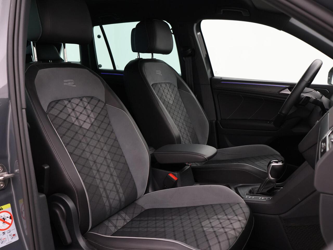 Volkswagen TIGUAN 1.4 TSI 245 PK EHYBRID 2X R-LINE + DIGITALE COCKPIT | 19 INCH | ADAPTIVE CRUISE | SFEERVERLICHTING