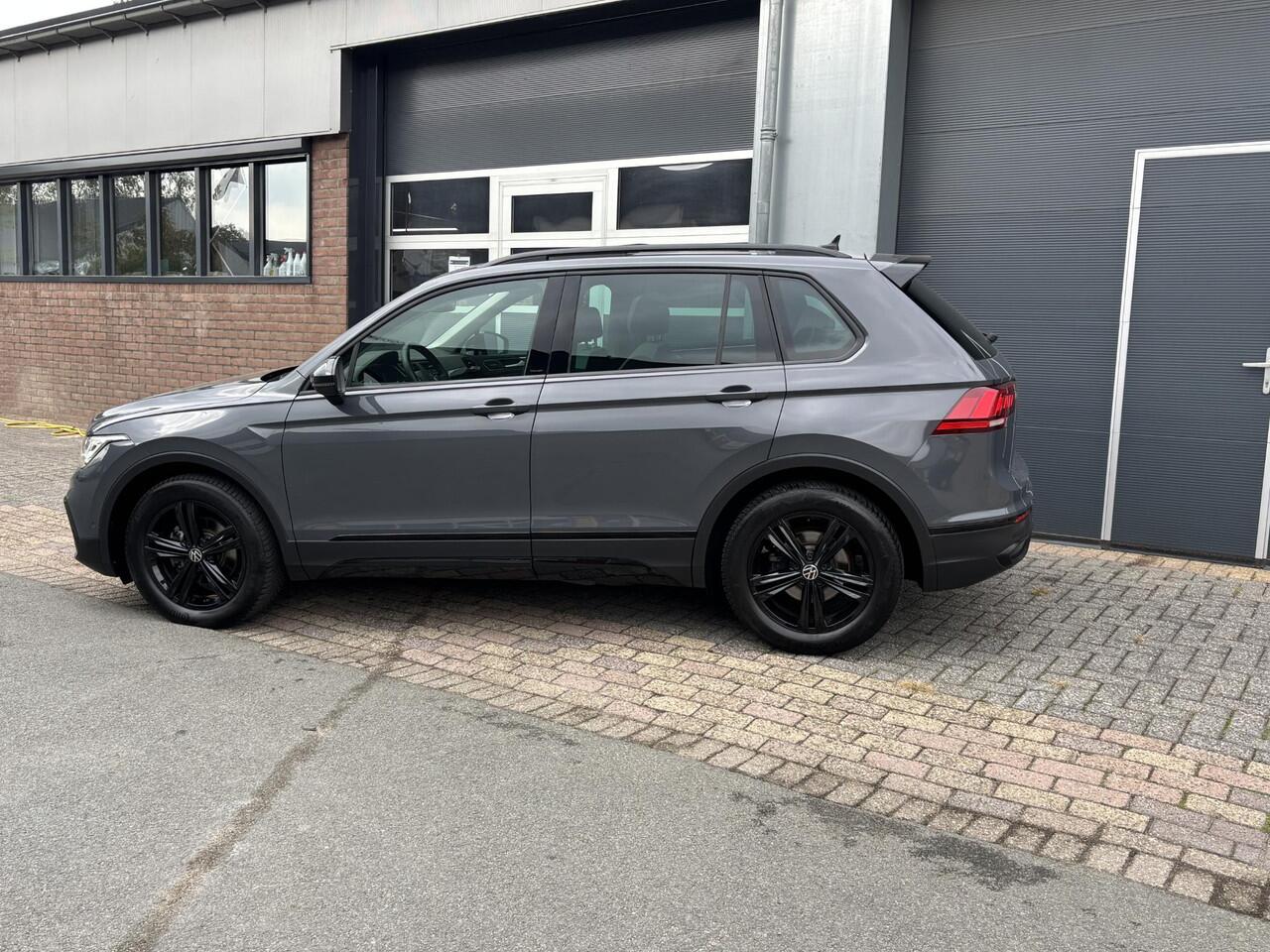 Volkswagen TIGUAN 1.5 TSI Elegance Urban Sport | HUD| Led| Panoramadak| Stoelverw.| Harman Kardon| Trekhaak| Keyless