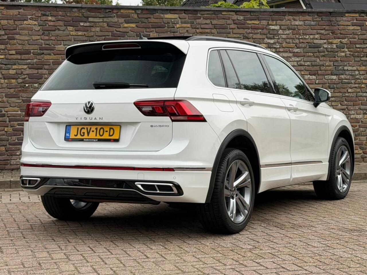 Volkswagen TIGUAN 1.4 TSI eHybrid R-LINE Panodak Head-Up Keyless